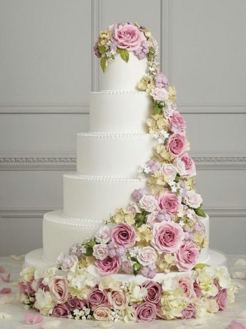 Beautiful-Wedding-Cakes-Roses